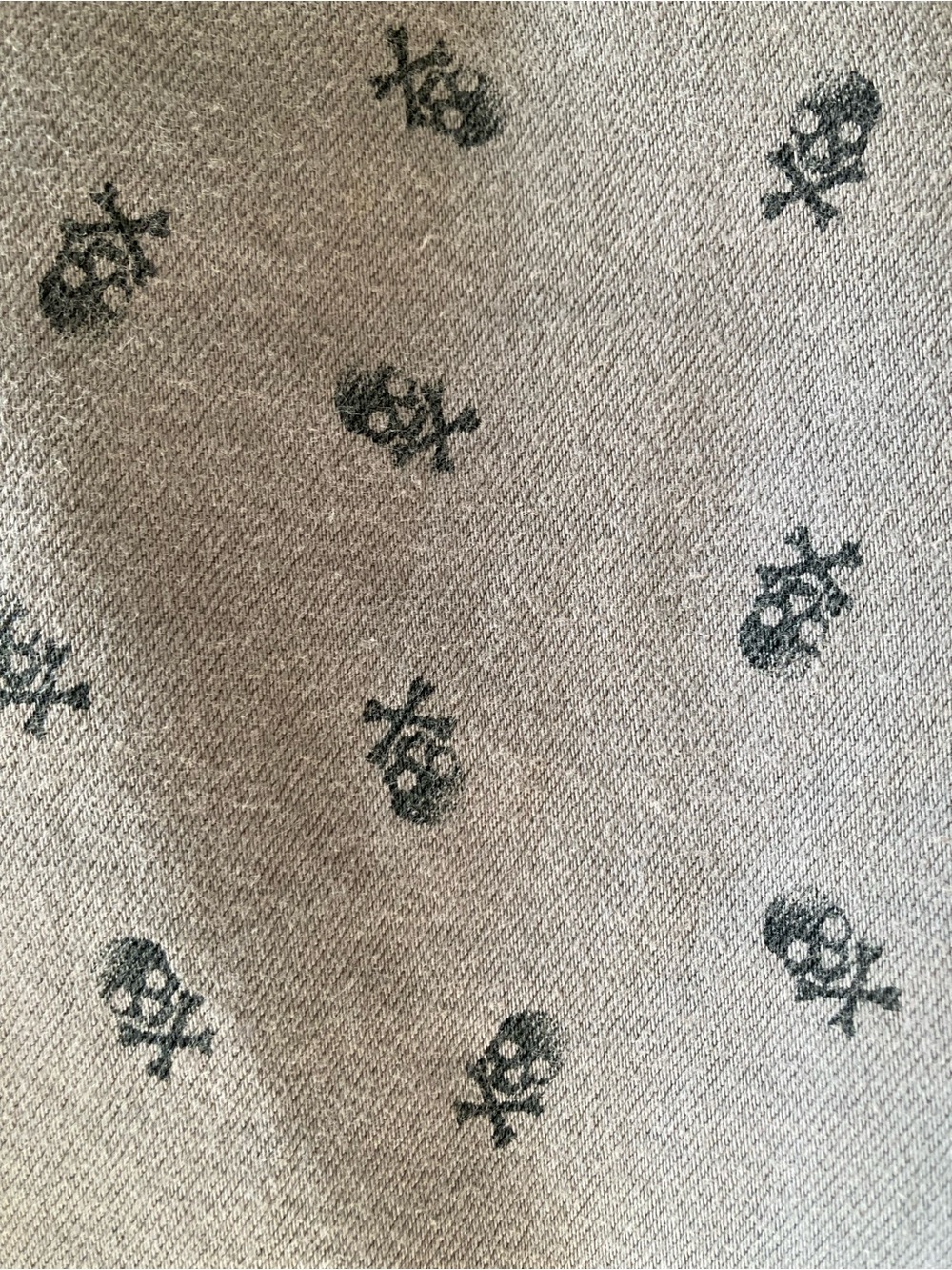Lucky Brand skull and bones jeans